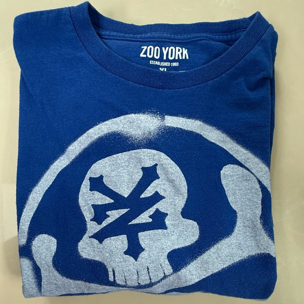 Zoo York Blue and White Graphic Tee Short Sleeve